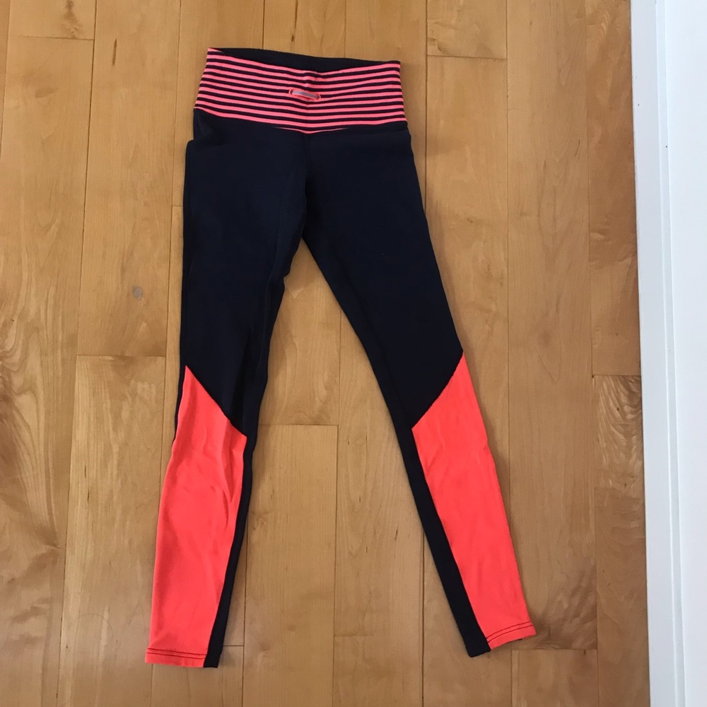 Lululemon leggings !